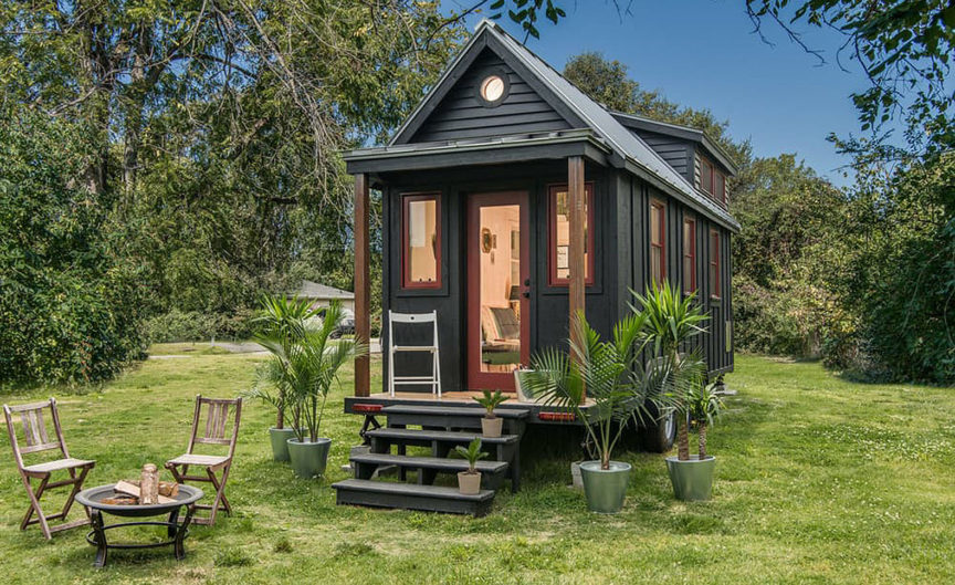 9 Tips for Building a Small House on a Budget