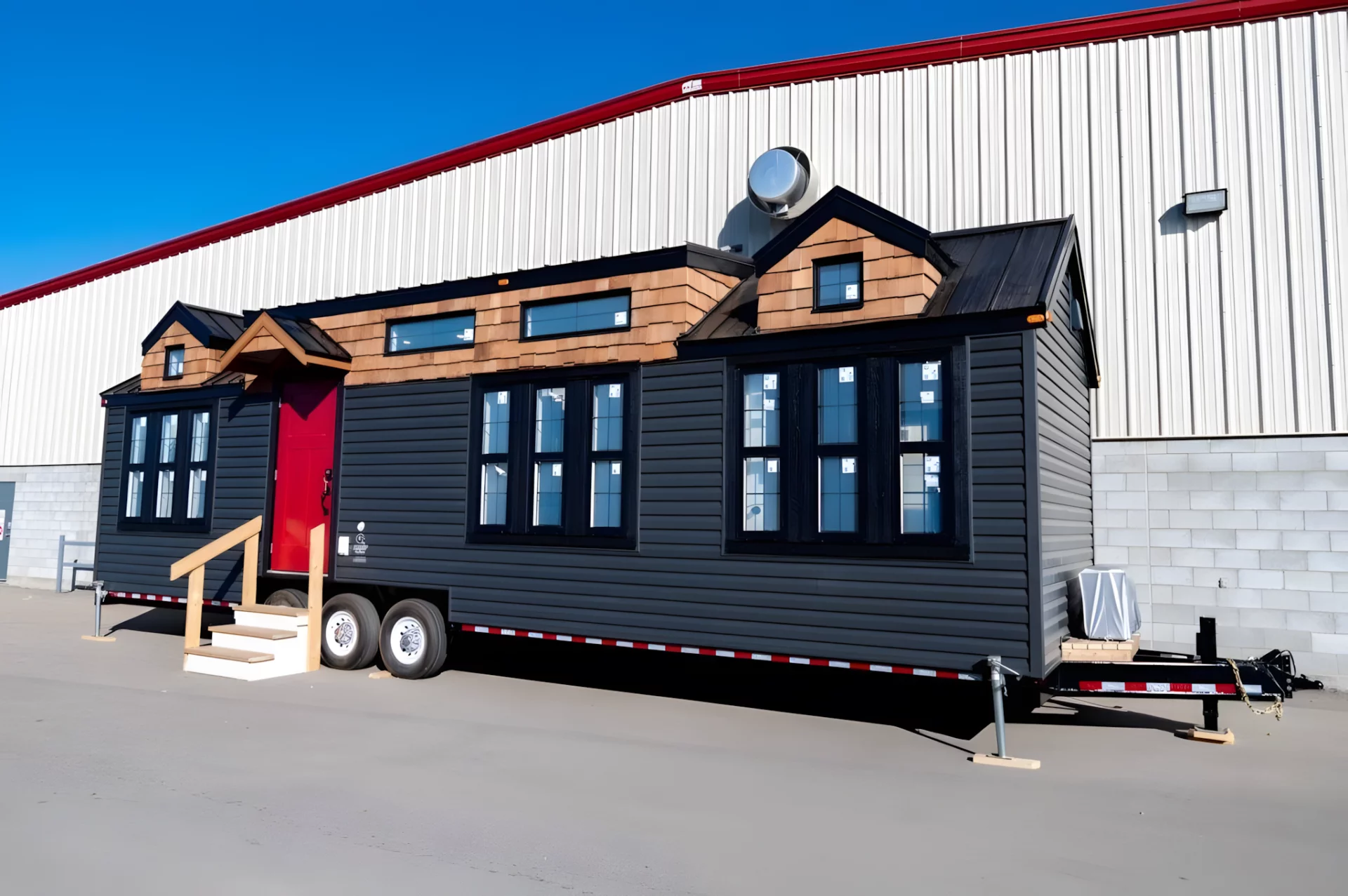 Daphne Tiny House Offers Compact Living with Thoughtful Design