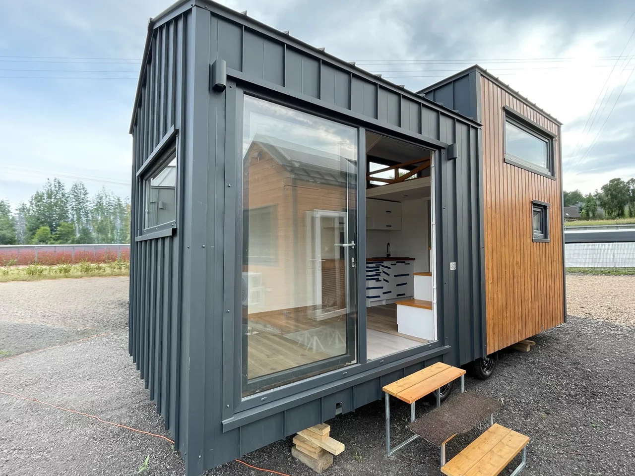 Mini House 300 × 600: A Back-to-Basics Tiny Home Built for Two