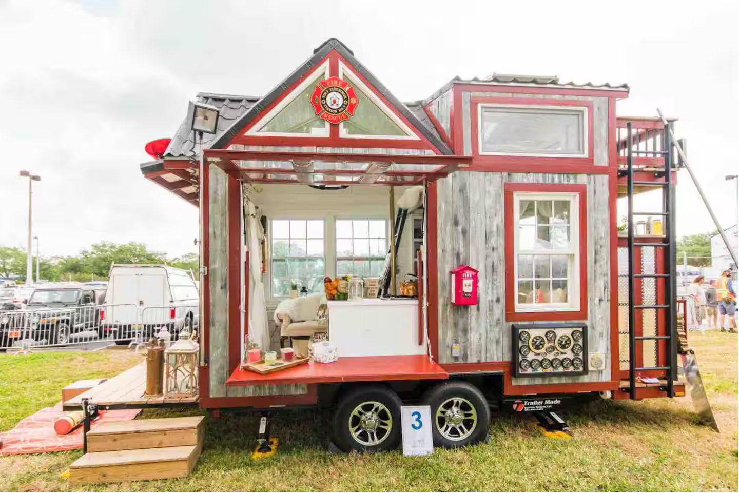 Tiny Firehouse Is a 148-Square-Foot Tribute to Firefighters