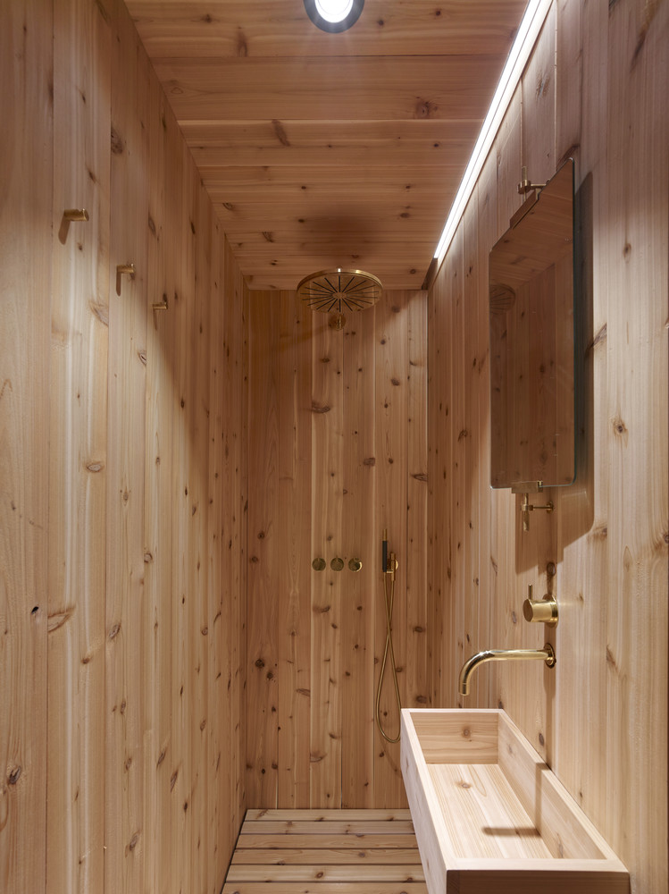 Gallery image 3