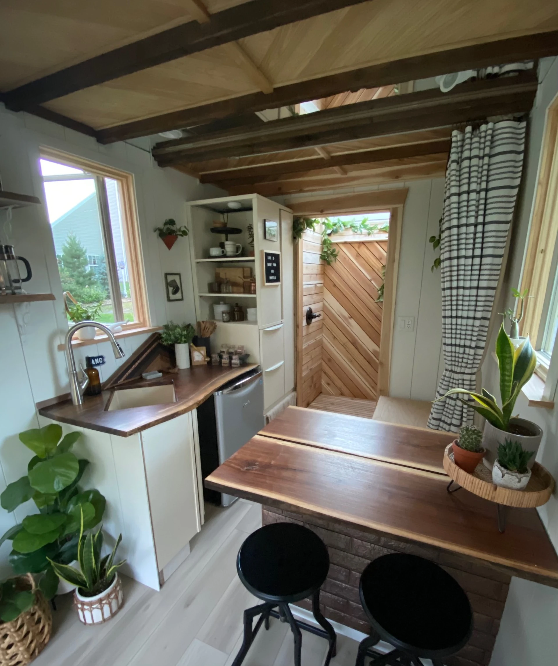 Gallery image 11
